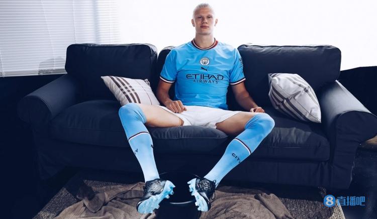 英媒：拜仁有意费耶诺德右后卫里德，但将面临英超俱乐部竞争