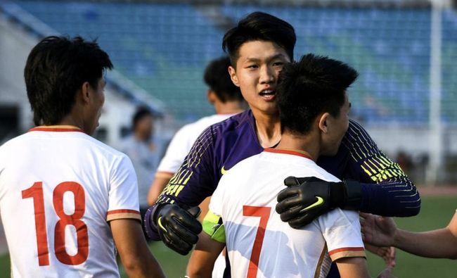 “湘超”短剧《我在野生球场当门神》开机，预计12月中旬上线